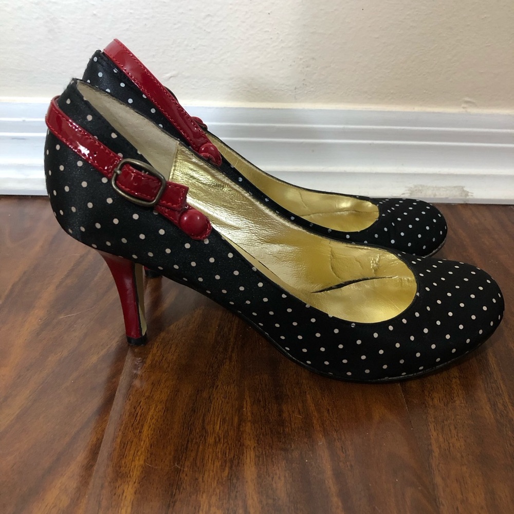 Vintage Steve madden polka dot pumps